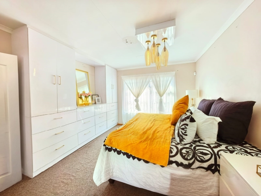 3 Bedroom Property for Sale in Vaalpark Free State